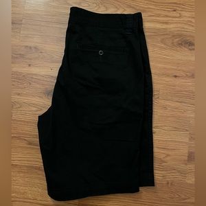 Men’s Black St John’s Bay Shorts - Size 34